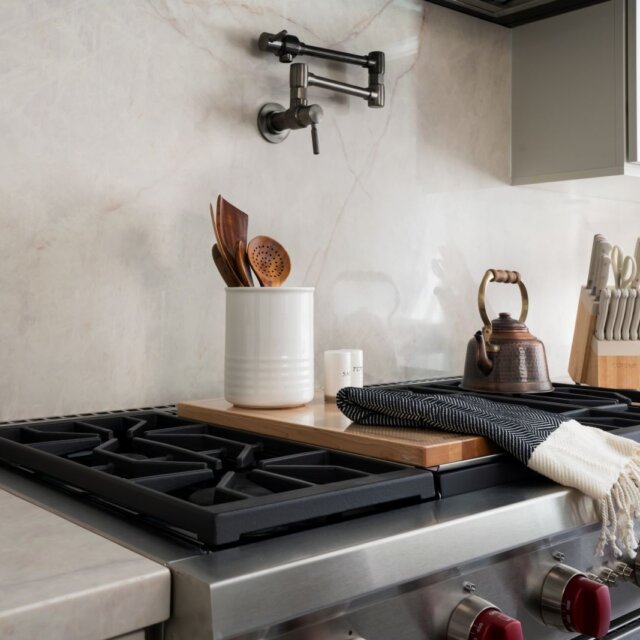 1331 W Melrose St (15)-resized
