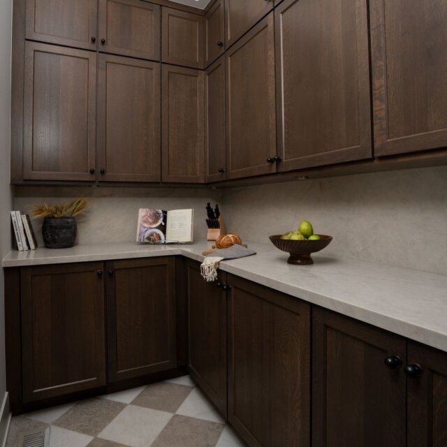 1331 W Melrose St (52)-resized